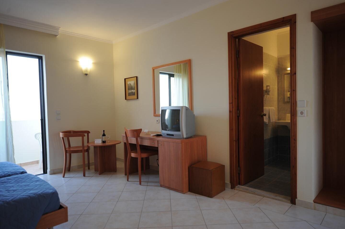 Golden View Aparthotel 2*