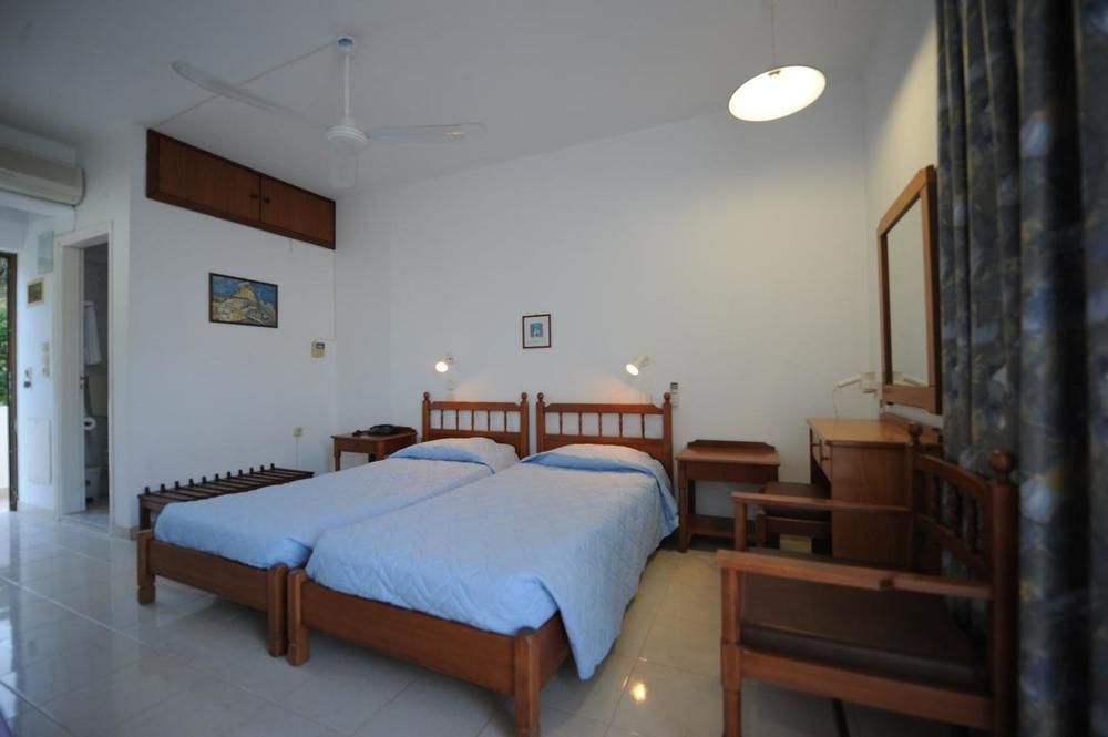 Golden View Aparthotel 2*