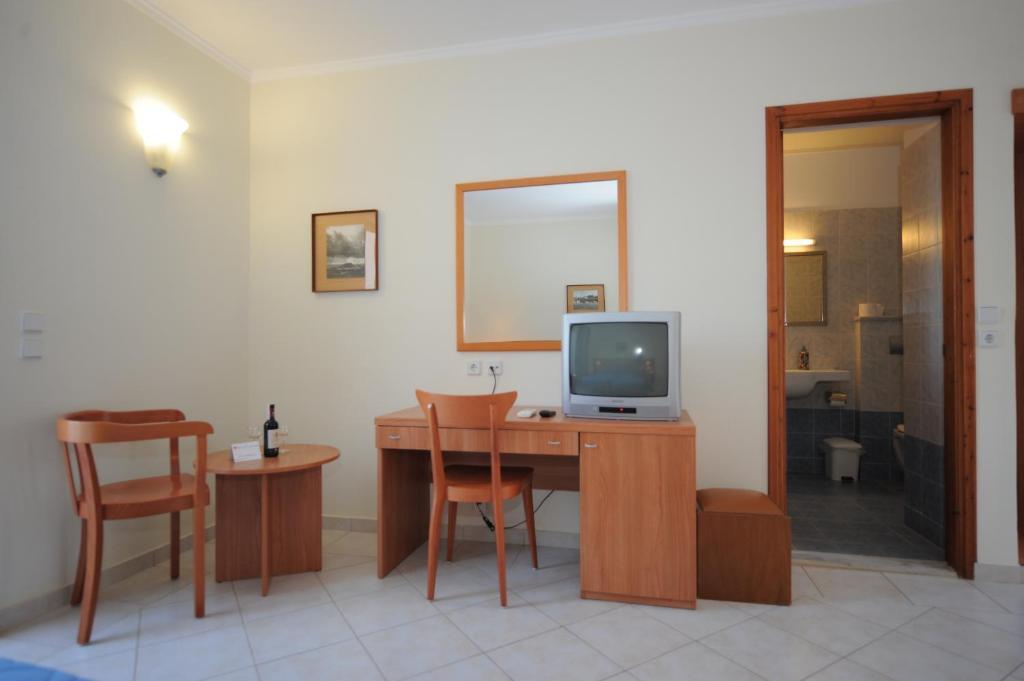 Golden View Aparthotel